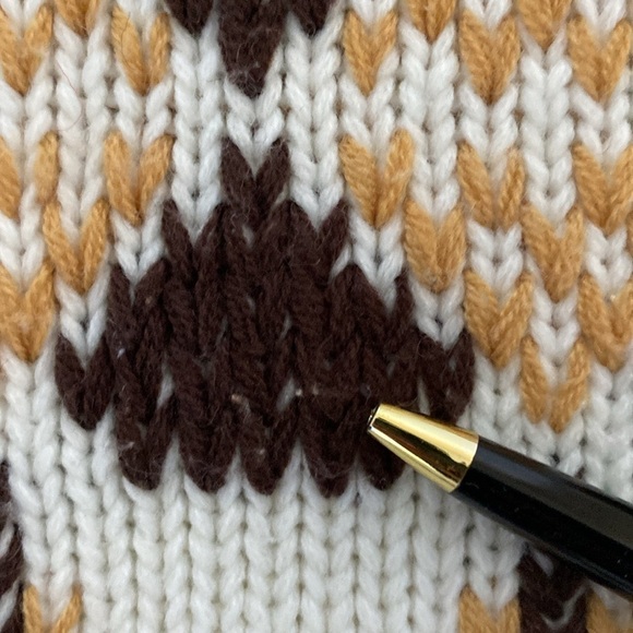 CLASSIC CASUALS VINTAGE TURTLENECK. Medium? - Picture 5 of 6